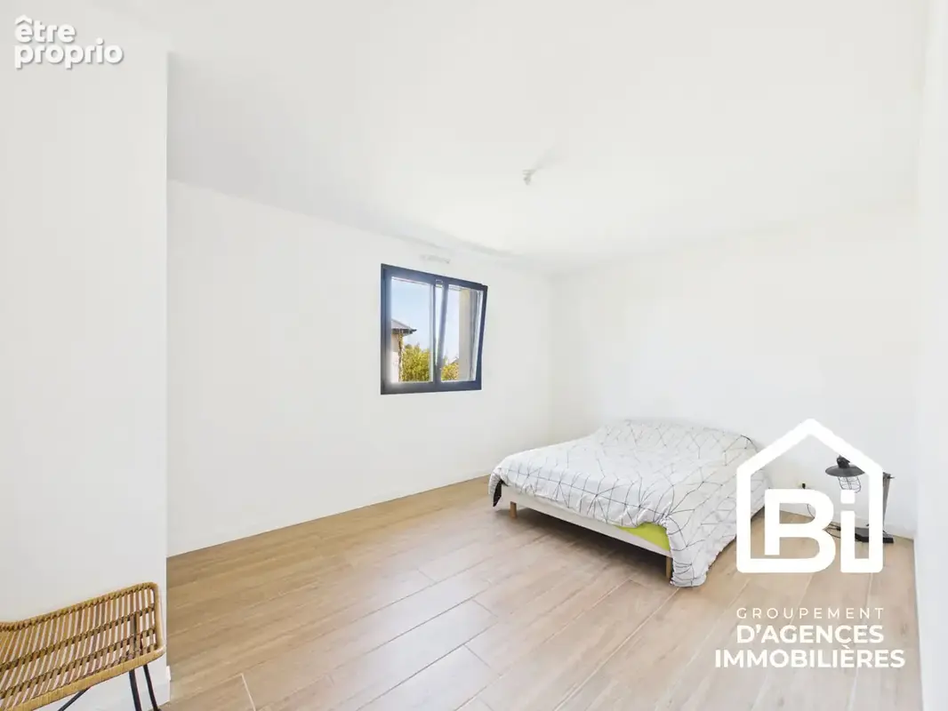 Maison  6 pièce(s) - photo 6