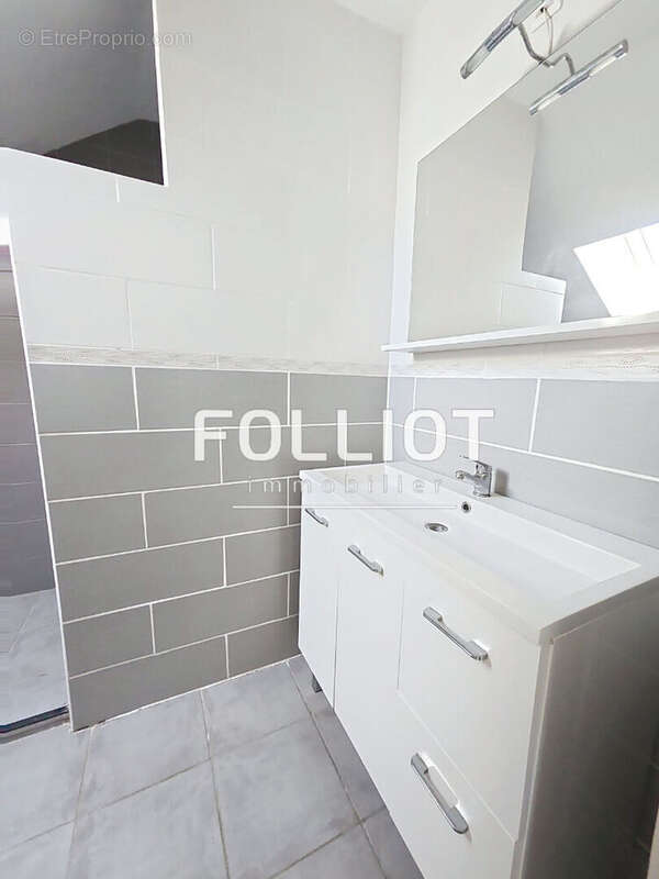 Appartement à PORT-EN-BESSIN-HUPPAIN