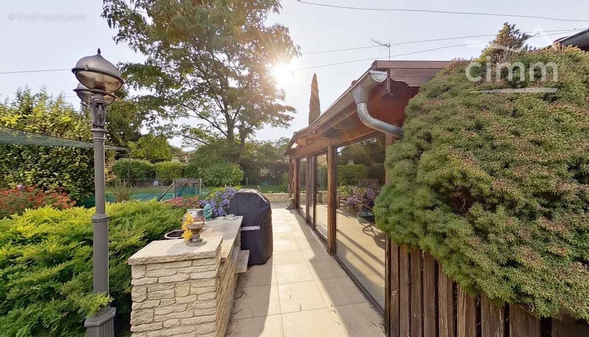 Maison à VAULX-EN-VELIN