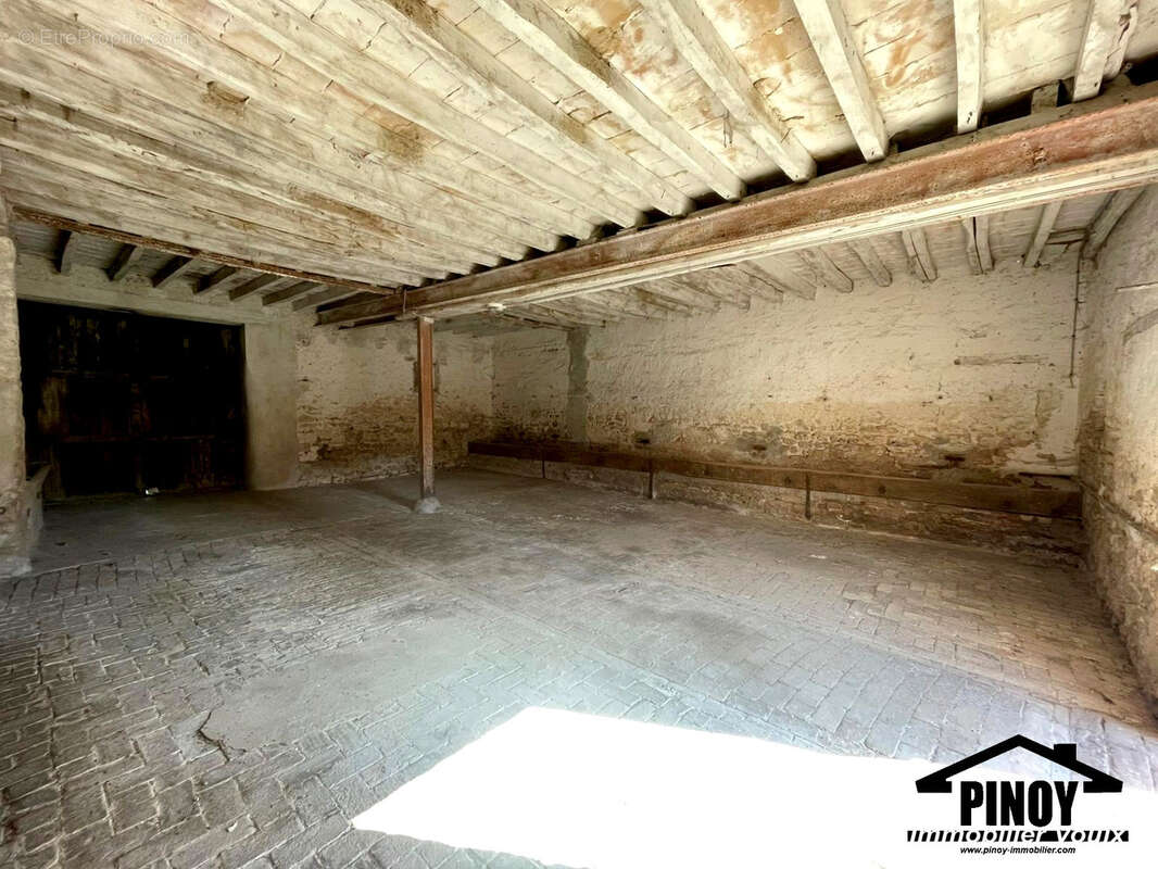 Maison à LORREZ-LE-BOCAGE-PREAUX