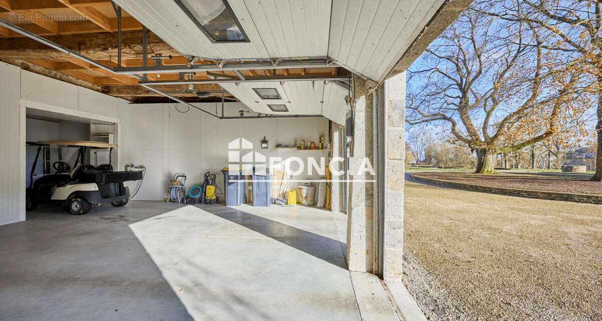 Maison à VILLEDIEU-LES-POELES