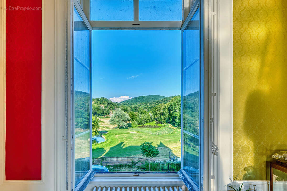Maison à CREMIEU