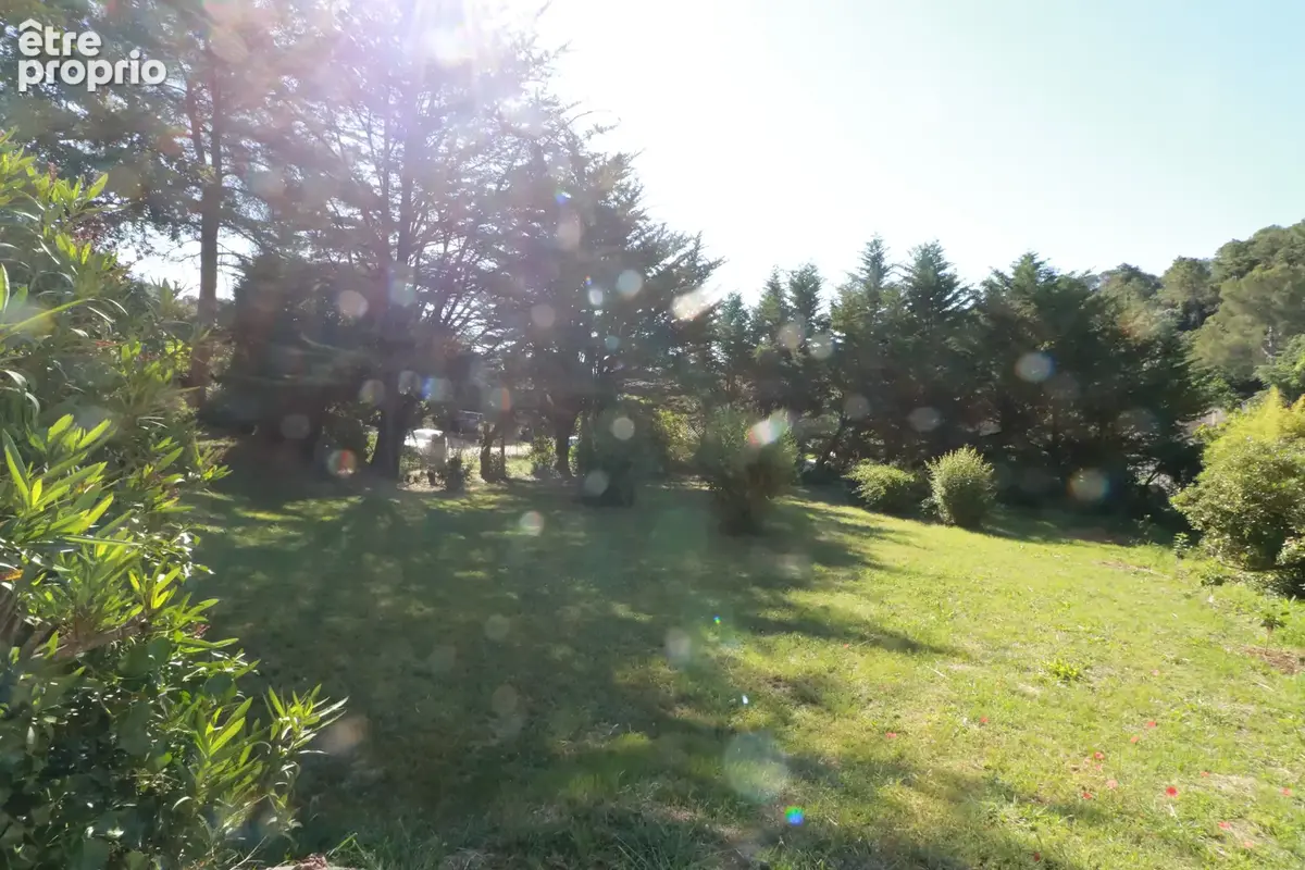 Villa de plain pied individuelle avec grand terrain à Valbonne - photo 3