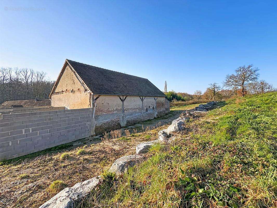 Maison à TOULON-SUR-ALLIER