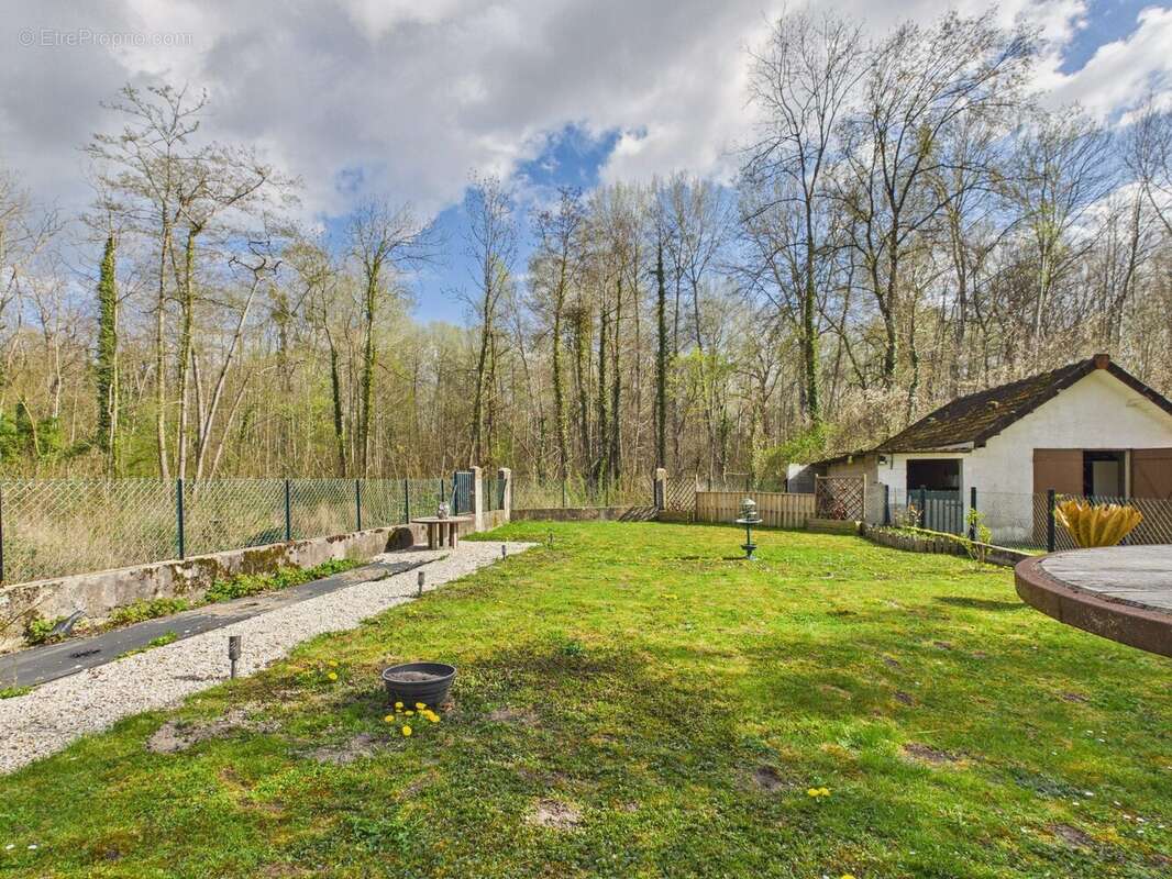 Maison à VILLECHETIF