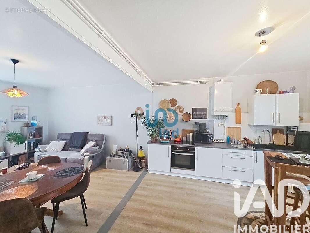 Photo 4 - Appartement à CHARLEVILLE-MEZIERES