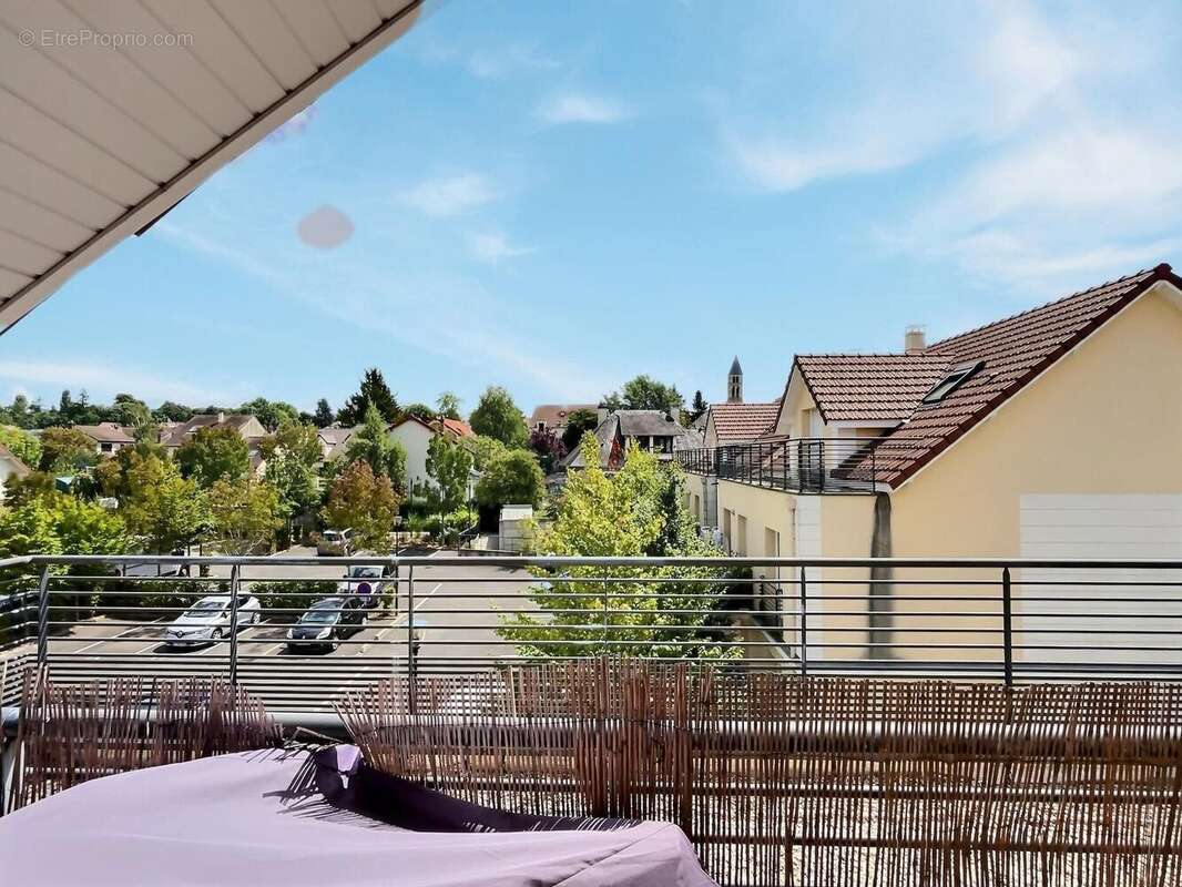 Appartement à MENNECY