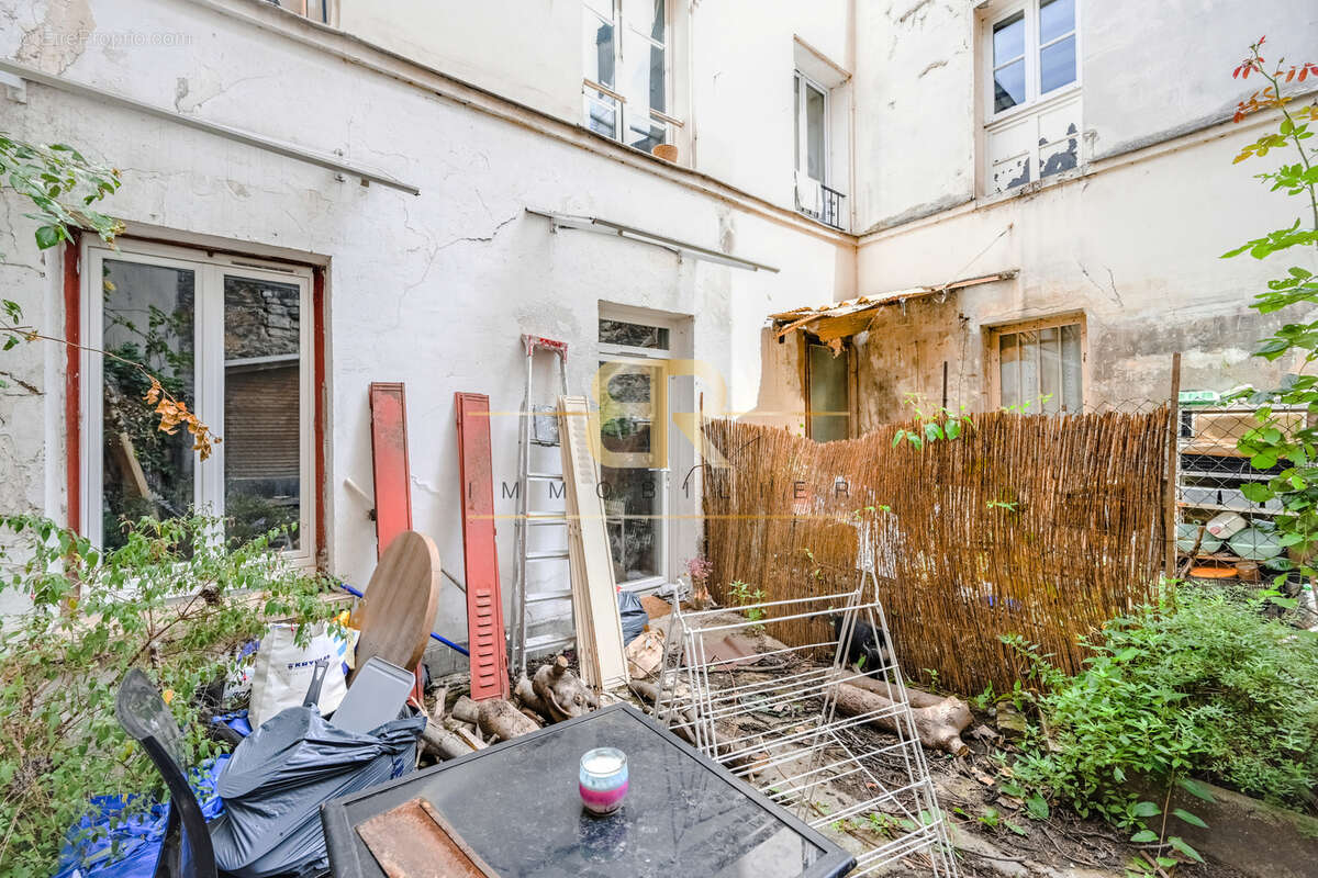 Calme / jardin 35m2 / belle hauteur sous plafond - photo 9