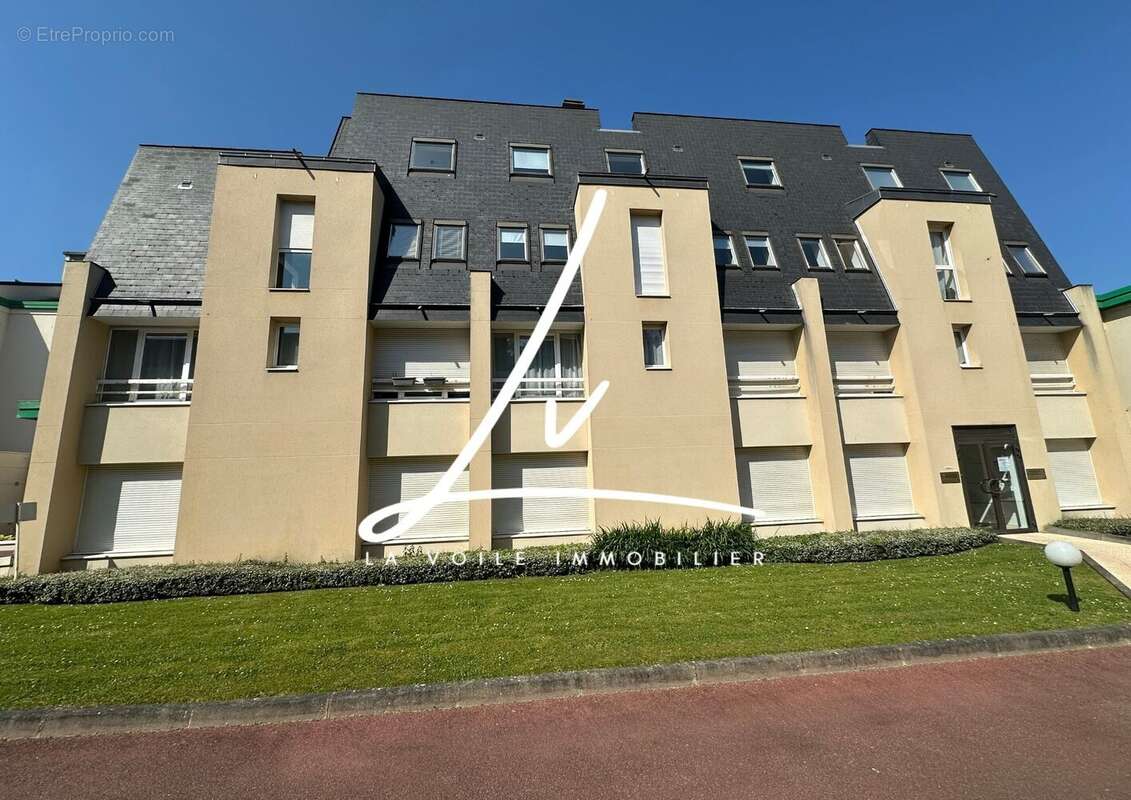 Appartement à EPRON