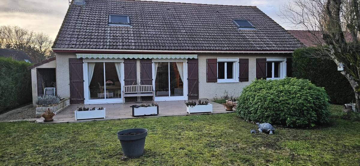 Maison à LA FERTE-ALAIS