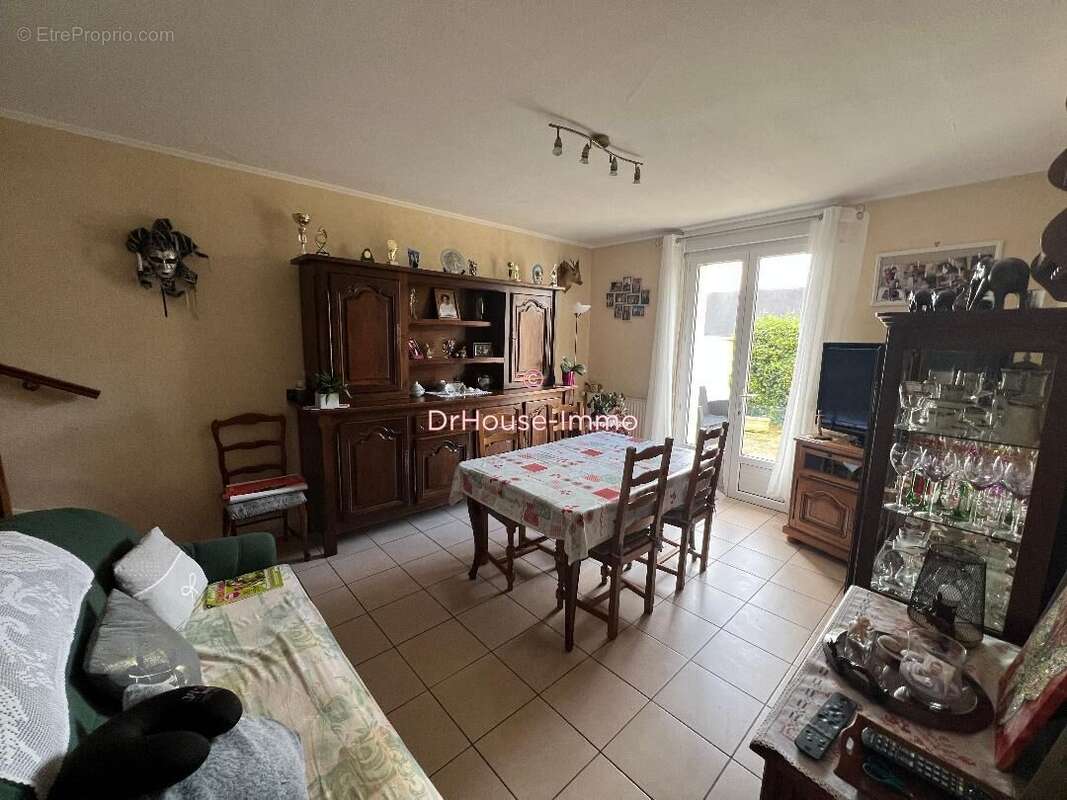 Maison à GRAINVILLE-SUR-ODON