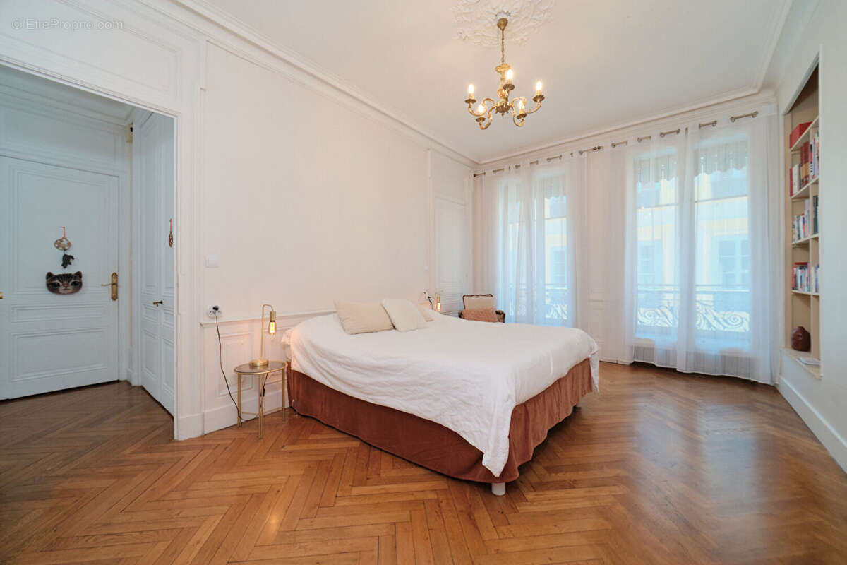 Appartement à LYON-1E