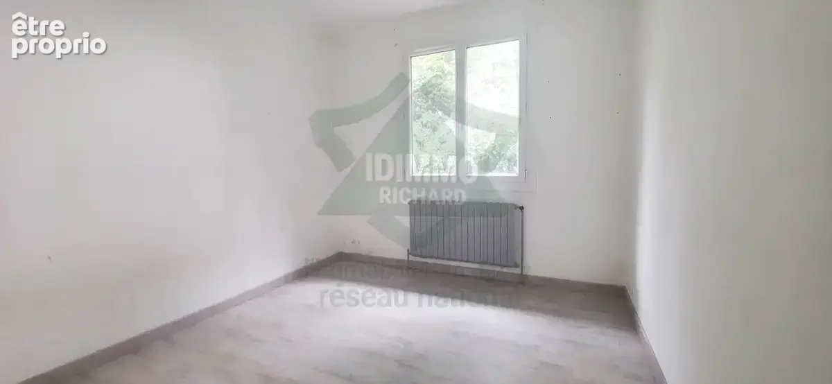 Maison 3 chambres, combles aménageables de 83 m2, sous-sol total et dépendance de 44 m2   Lorcy (45490) - photo 7