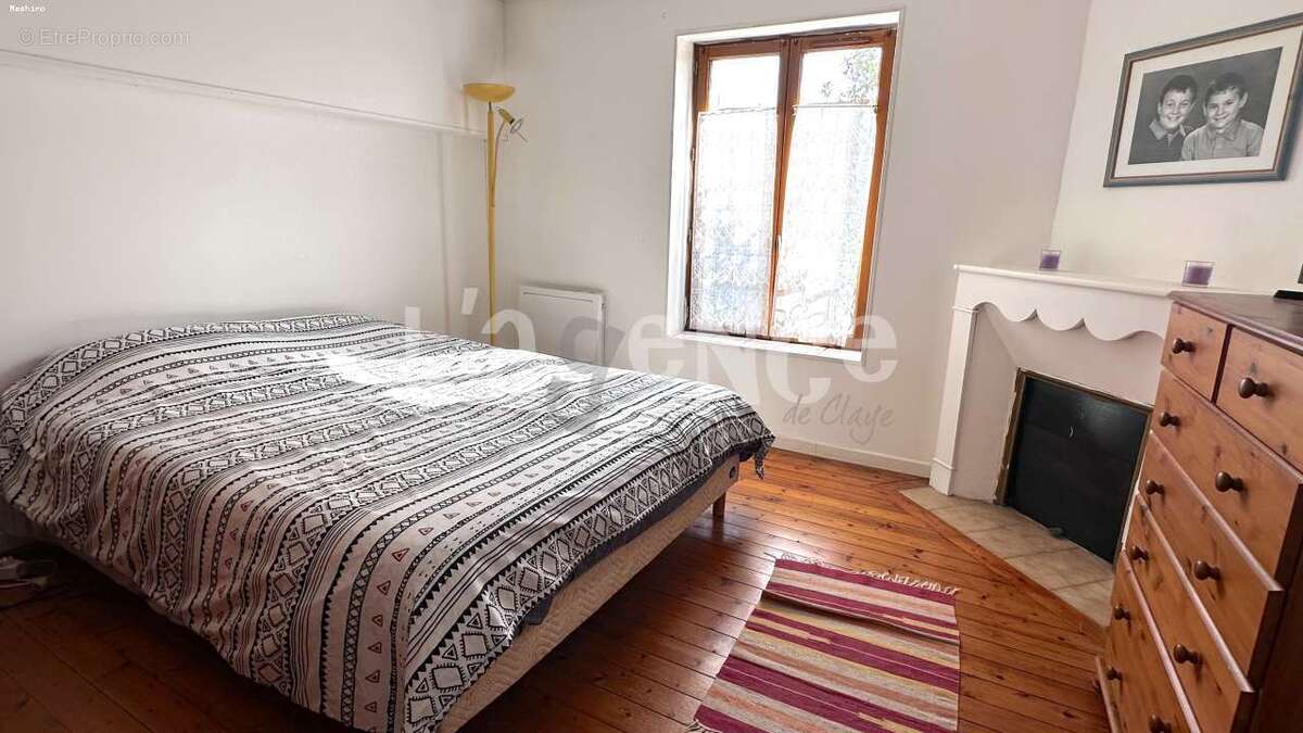 Maison à SAINT-MESMES