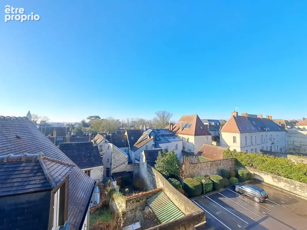 Appartement en duplex avec une chambre en plein coeur de Senlis dans une résidence sécurisée avec un place de - photo 7