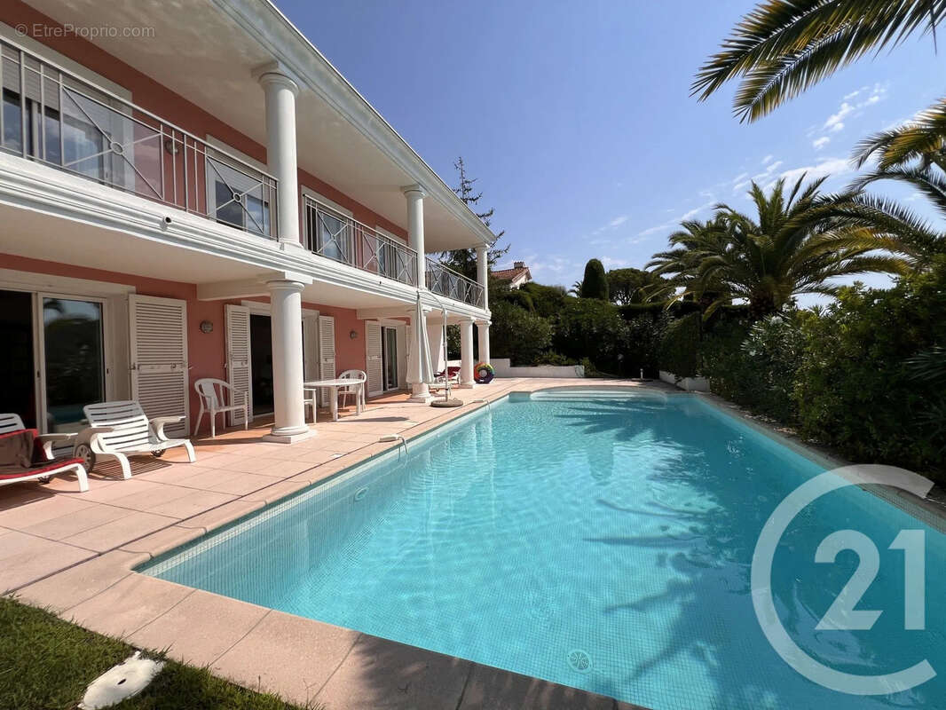 Maison à MOUGINS