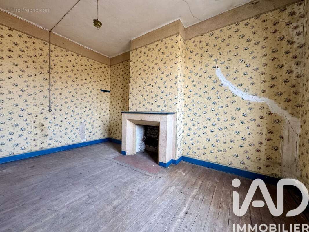 Maison 300 m² à Grandpre  - photo 8