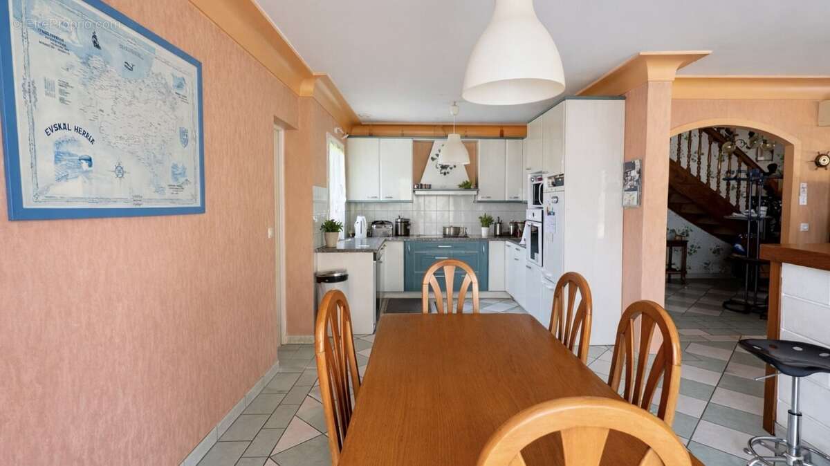 Maison basque à vendre à Jatxou proche Larressore  6 pièces, terrain de 850 m² piscinable - photo 9