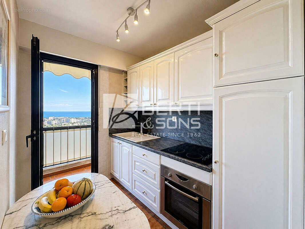 Appartement à MANDELIEU-LA-NAPOULE