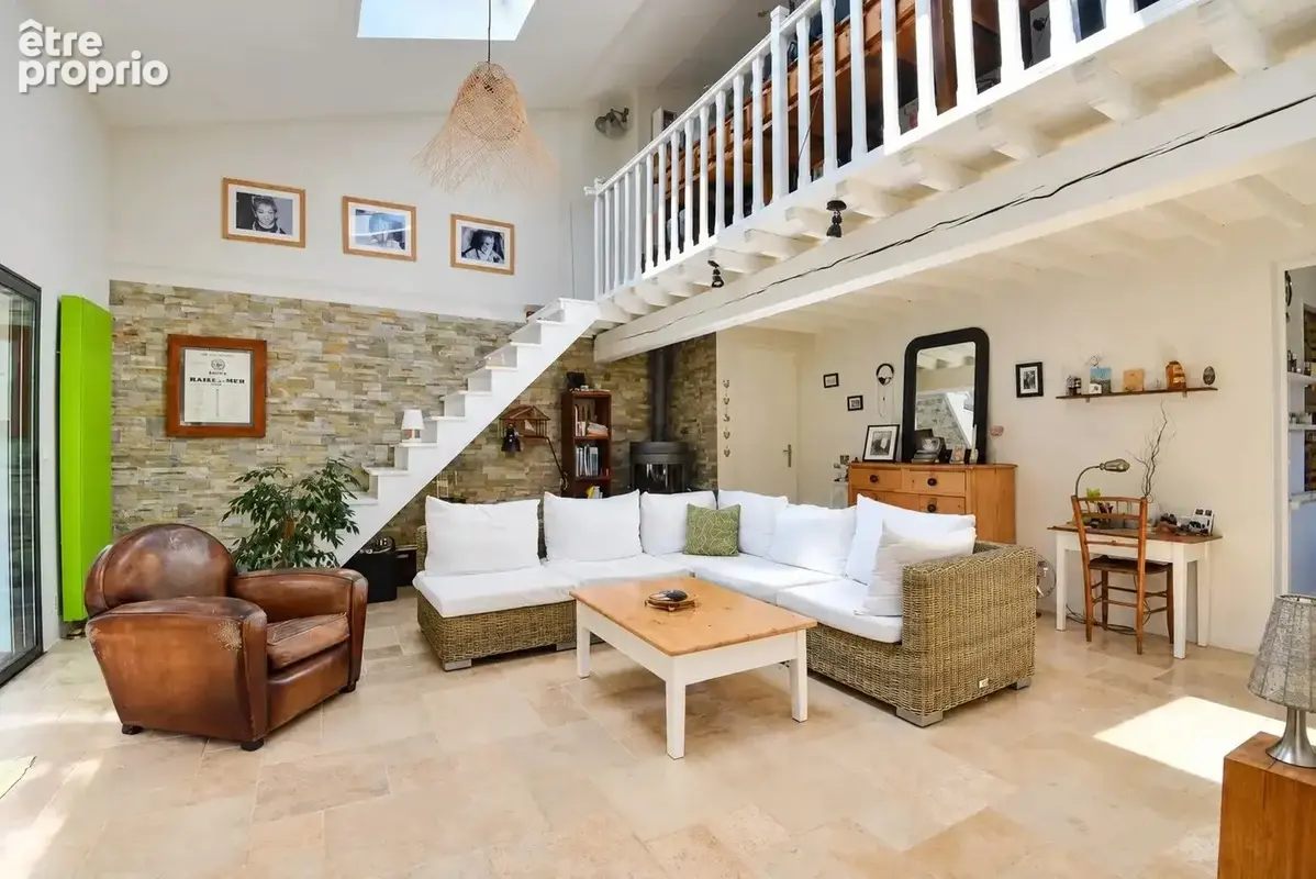 Tourrettes - Villa avec dépendance, piscine et vue - photo 4