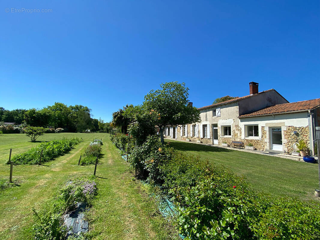 Maison à VENSAC