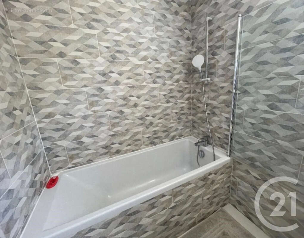 Maison 101 m² à Garges-Les-Gonesse  - photo 11