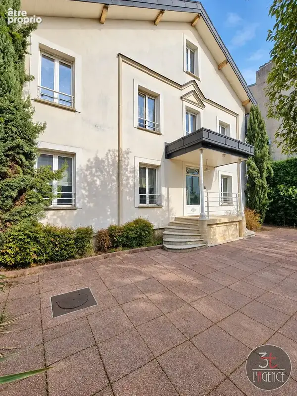 Maison 10 pièces 270 m² à vendre à Fontenay-Sous-Bois (94120) - photo 2