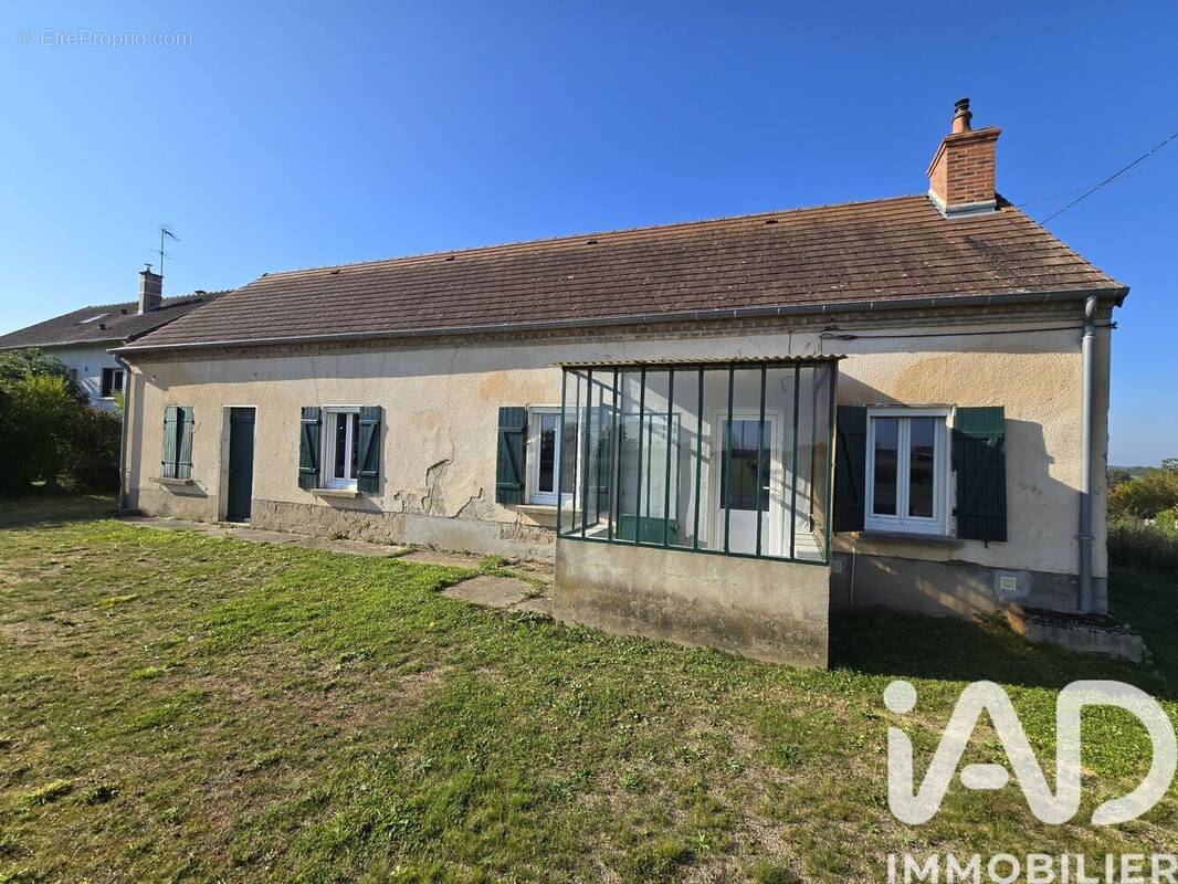 Photo 1 - Maison à LUSIGNY