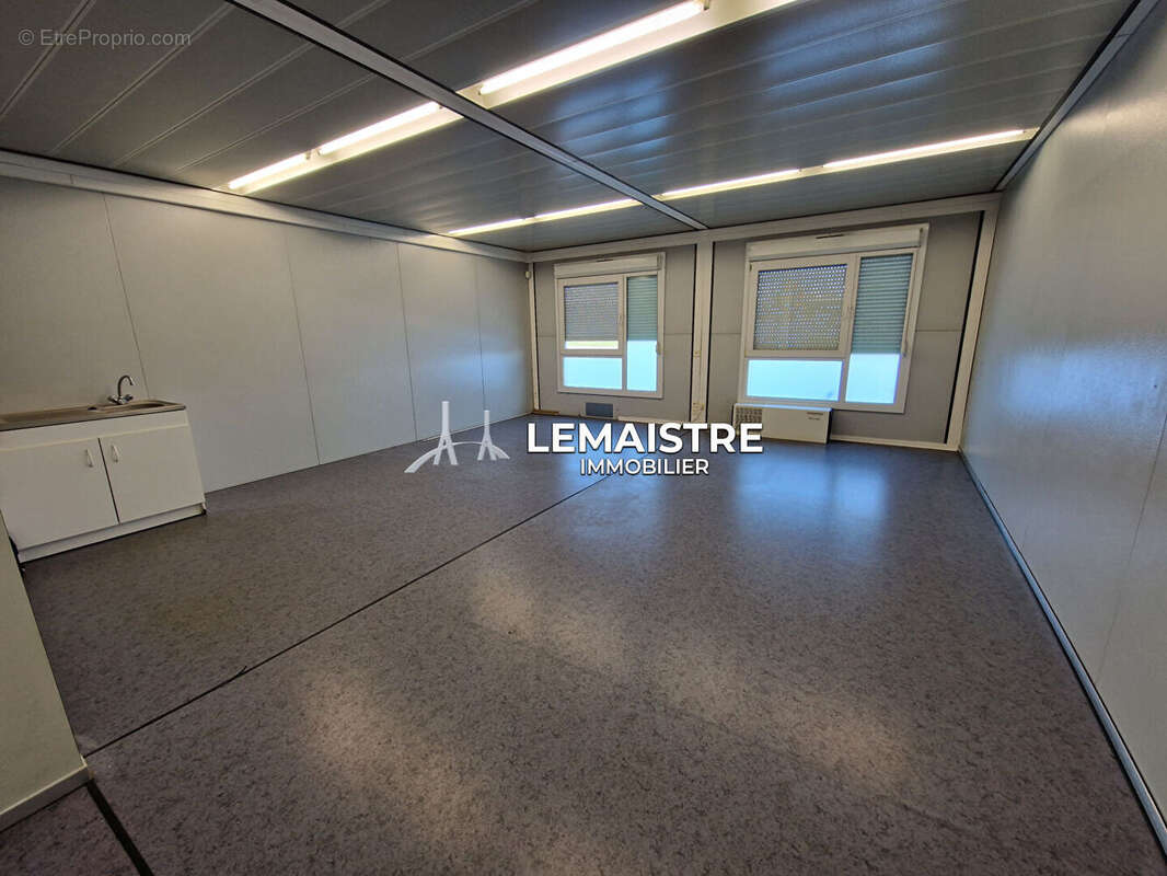 Commerce à NOTRE-DAME-DE-GRAVENCHON