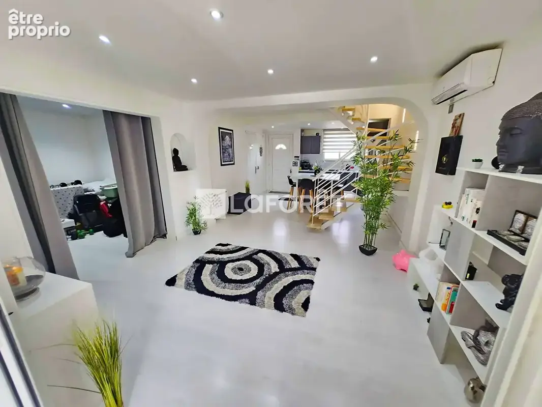 Retour à la Vente !!! Maison La Seyne Sur Mer 5 pièce(s) 130 m2 - photo 6