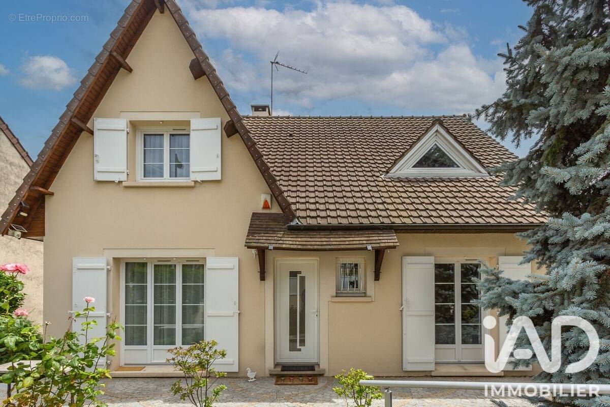Photo 1 - Maison à SAVIGNY-SUR-ORGE
