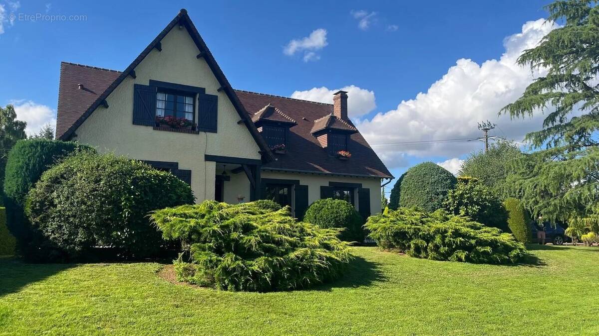 Maison à LONGNY-AU-PERCHE