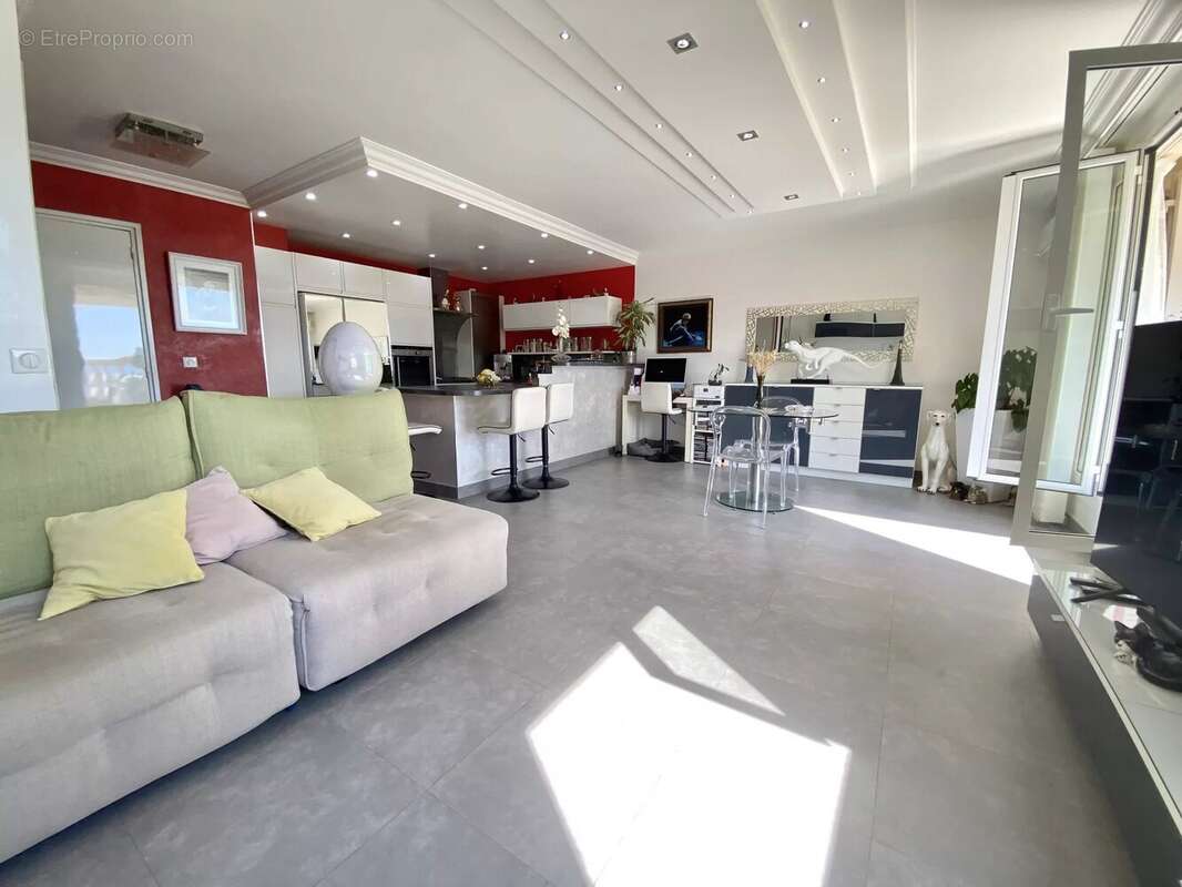 Appartement à ROQUEBRUNE-CAP-MARTIN
