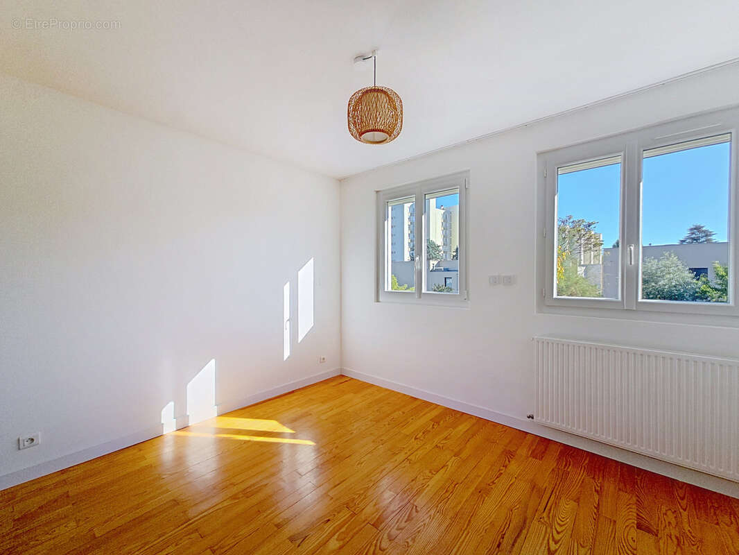 Maison à VILLEFRANCHE-SUR-SAONE