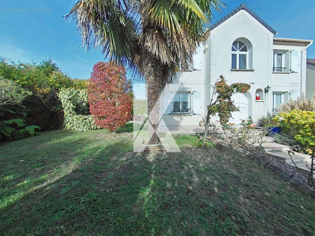 maison de face - Maison à ARGENTEUIL