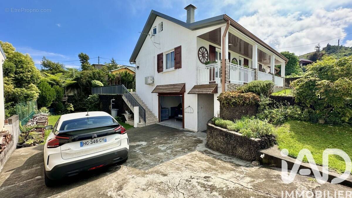 Photo 1 - Maison à SAINT-PIERRE