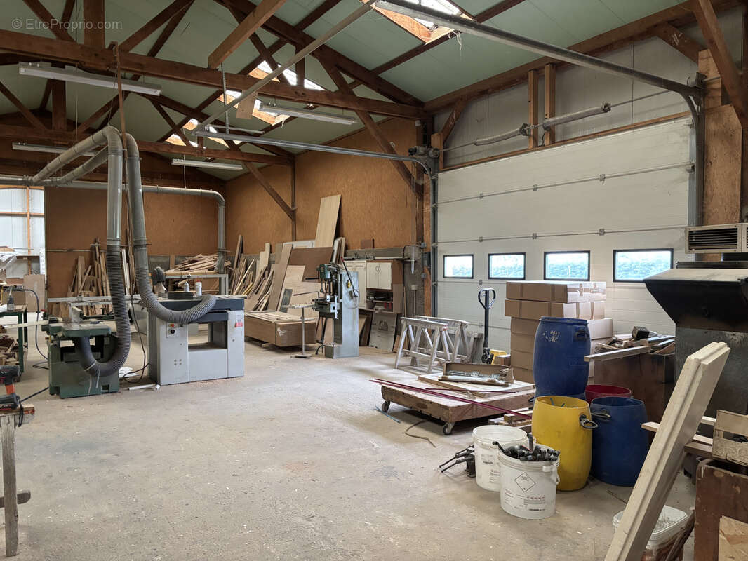 Local professionnel de 350 m2 - secteur le mele sur sarthe - photo 7