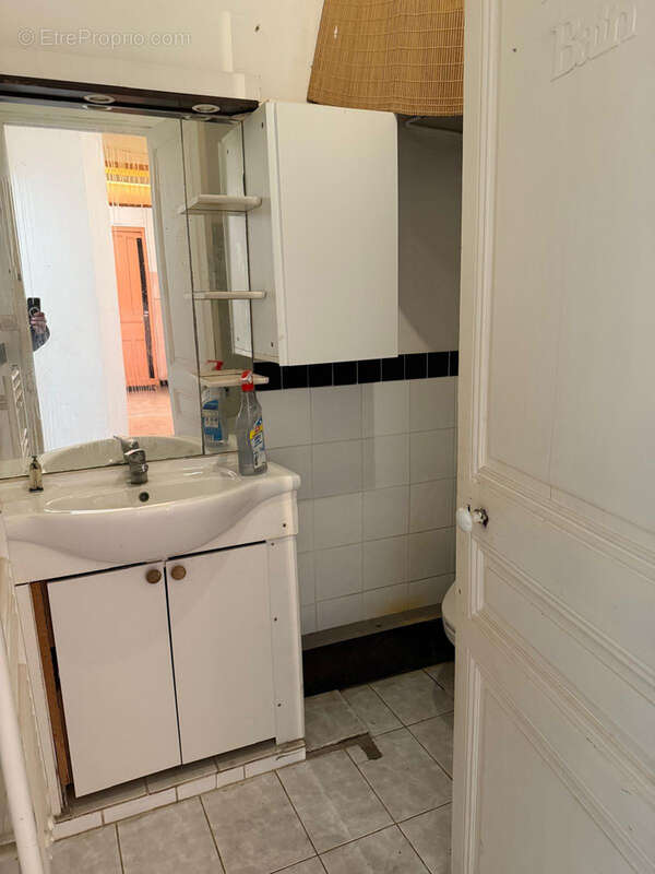Appartement à MARSEILLE-5E