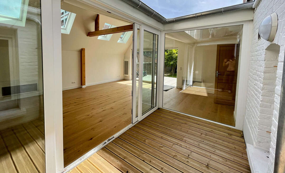 Appartement à LA MADELEINE