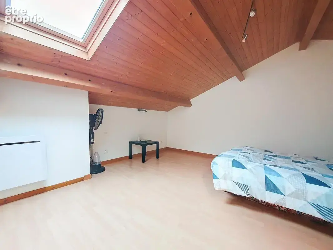 Maison - Mitoyenne - 3 Chambres - Idéal investissement - Garage - Cave - Jardin - photo 8