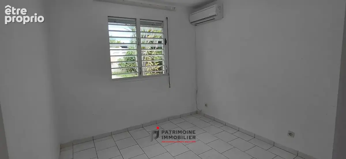 Maison de 82 m2 de type t4 a vendre a baie-mahault - photo 8