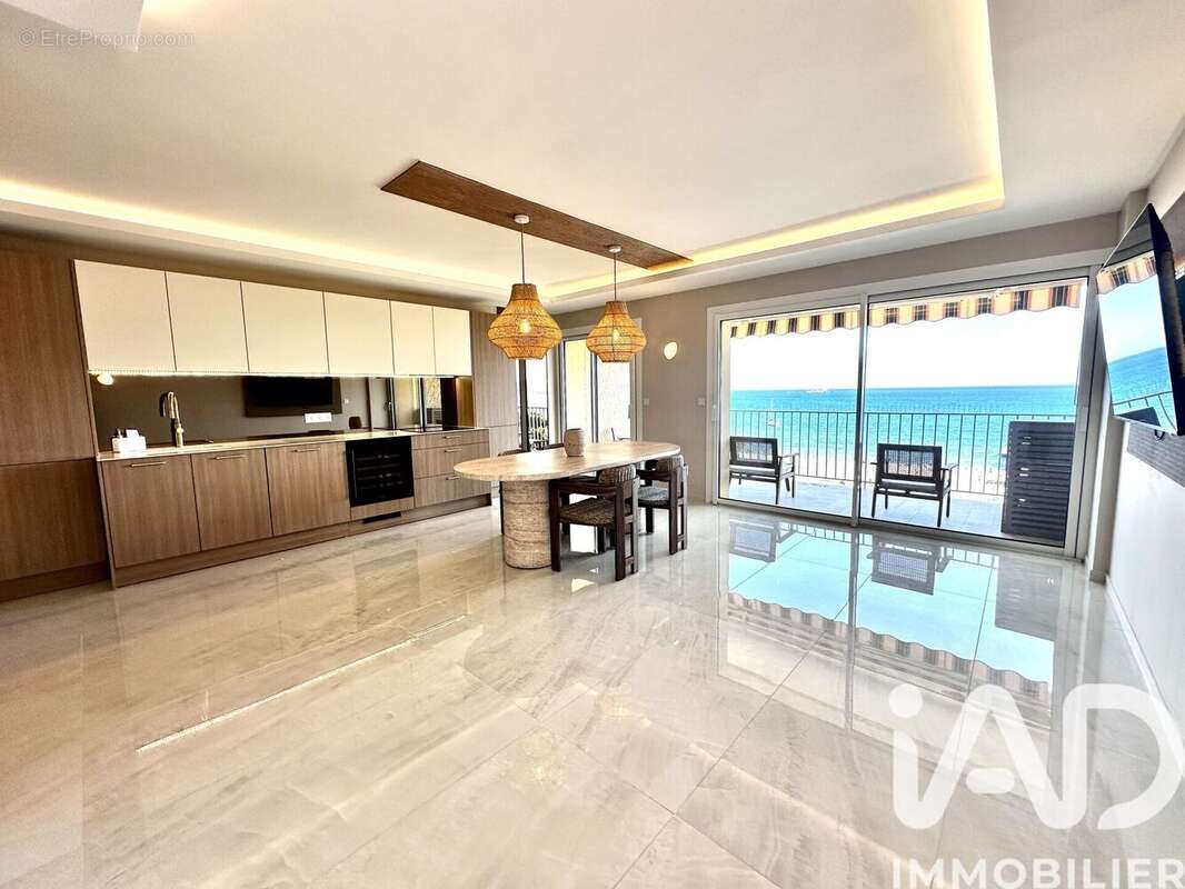 Photo 2 - Appartement à FREJUS