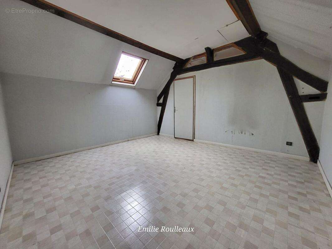 Maison en pierre atypique à fort potentiel ! Angervilliers - 162 000 - photo 11