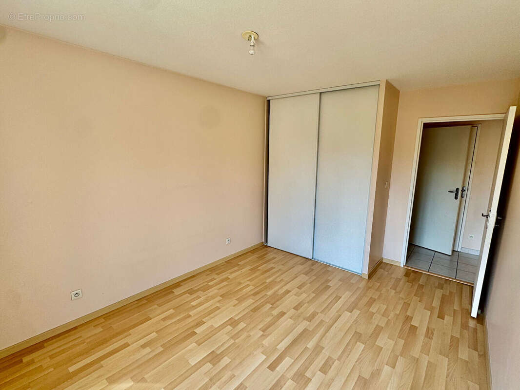 CLERMONT-FERRAND / Secteur La Glacière appartement à vendre T3 avec Garage et Terrasse ! - photo 6