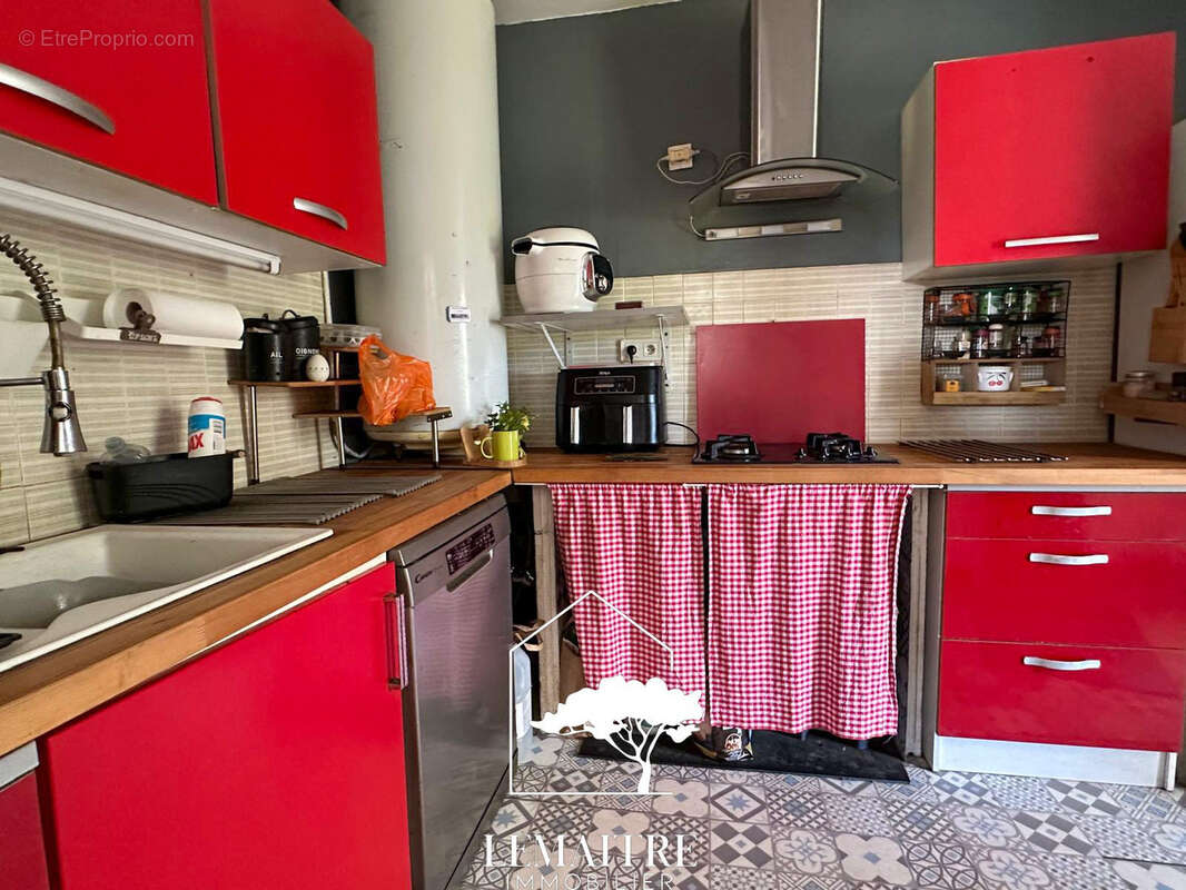 Maison à LES MATHES