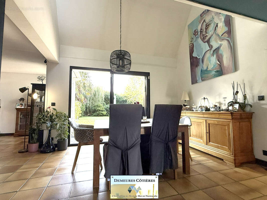 Maison à OCTEVILLE-SUR-MER