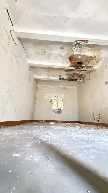 Maison 105 M2 avec mazets sur parcelle de 6000 M2 - photo 49