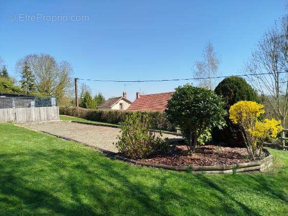 Maison à COULONGES-SUR-SARTHE