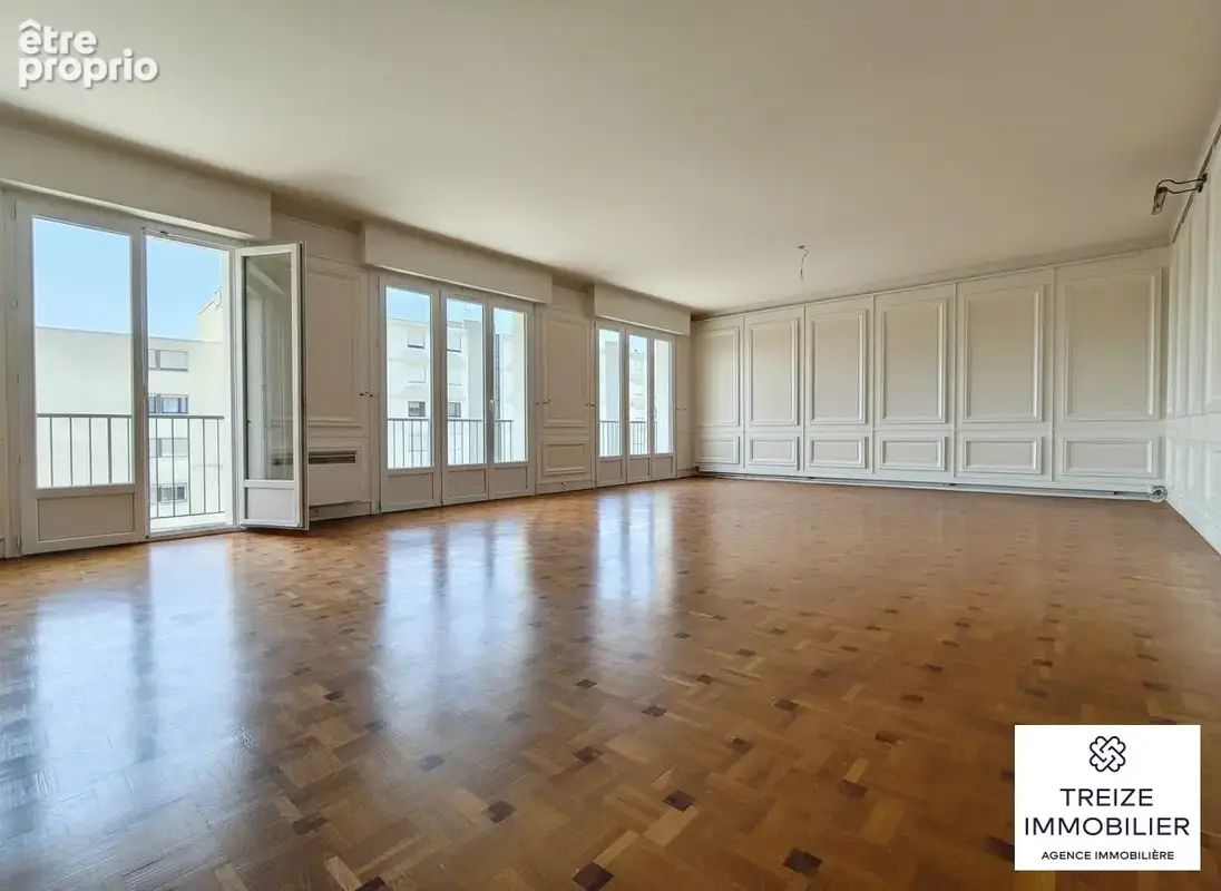 Appartement 5 pièces 122 m² à vendre à Nantes (44300) - photo 2