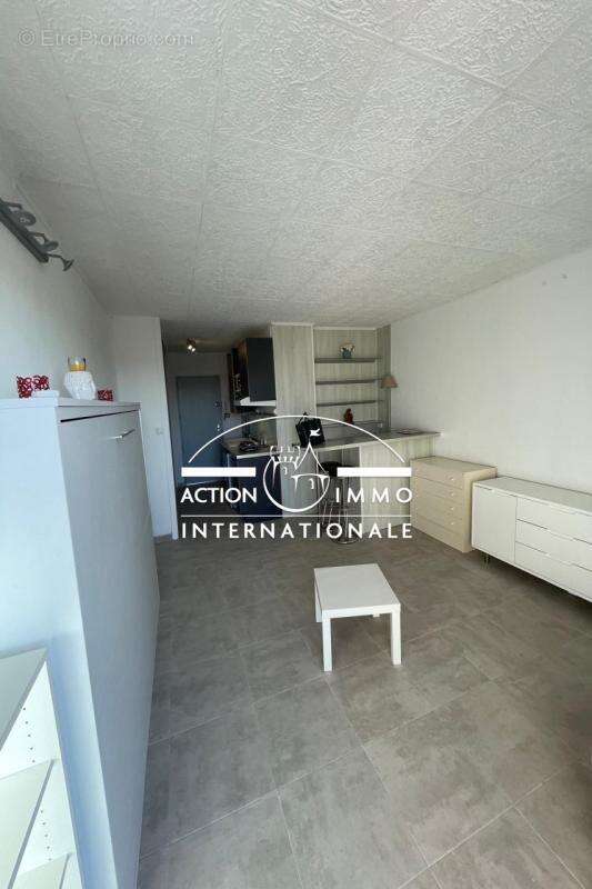 Appartement à SAINT-MARTIN-DE-CRAU